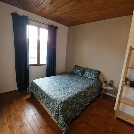 Holiday home Maison Vertaizon